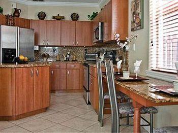 Miami Bed And Breakfast Country Walk Екстериор снимка